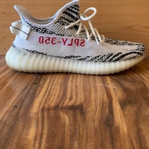 Yeezy 350 Zebra